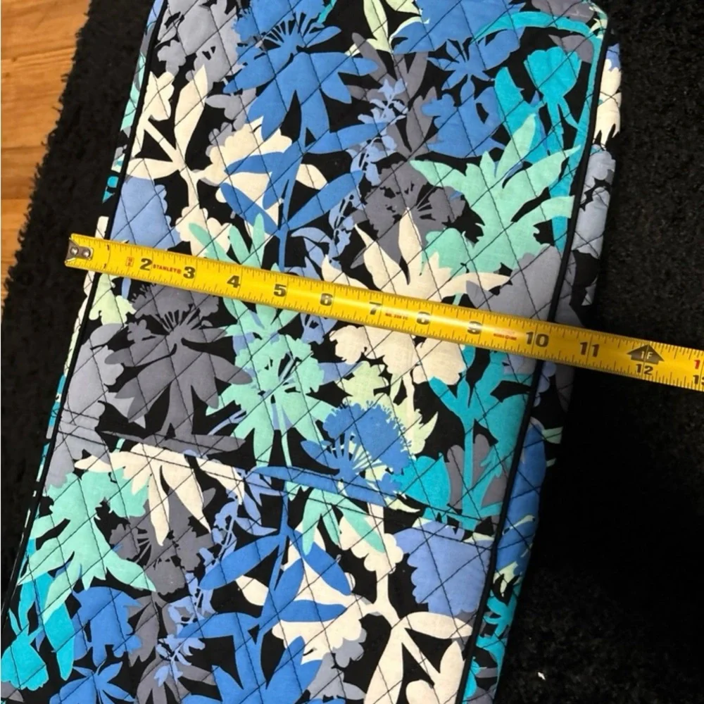 Vera Bradley Camp Floral Large Duffle Bag - Picture 4 of 8